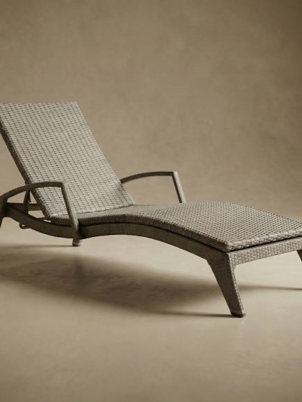 Venue Chaise Lounge