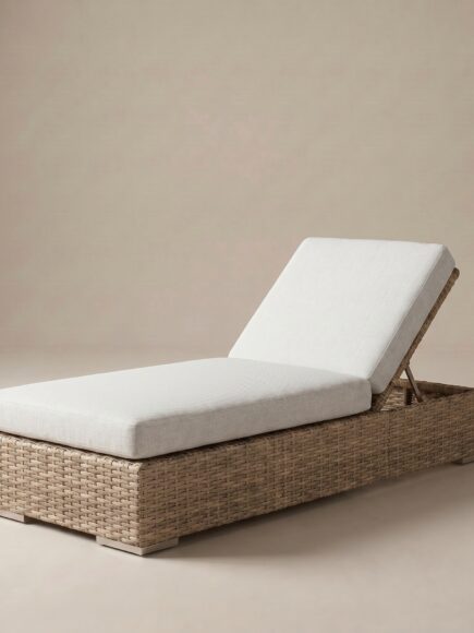 Azalea II Chaise Lounge